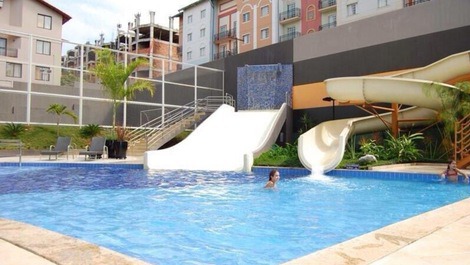 Your Retreat in Rio Quente: Comfort 350m from Cerrado Beach!