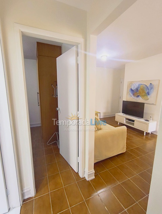 Apartment for vacation rental in Guarujá (Pitangueiras)