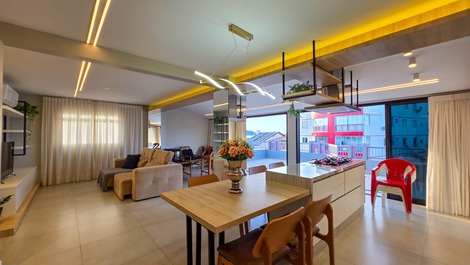 Penthouse in Enseada for up to 8 people - Sea view