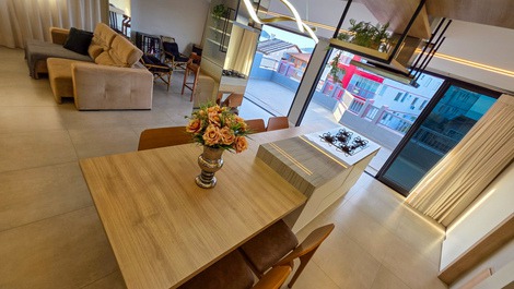 Penthouse in Enseada for up to 8 people - Sea view