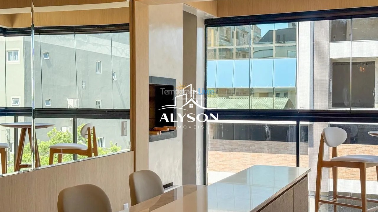 Apartamento para aluguel de temporada em Bombinhas (Canto Grande)