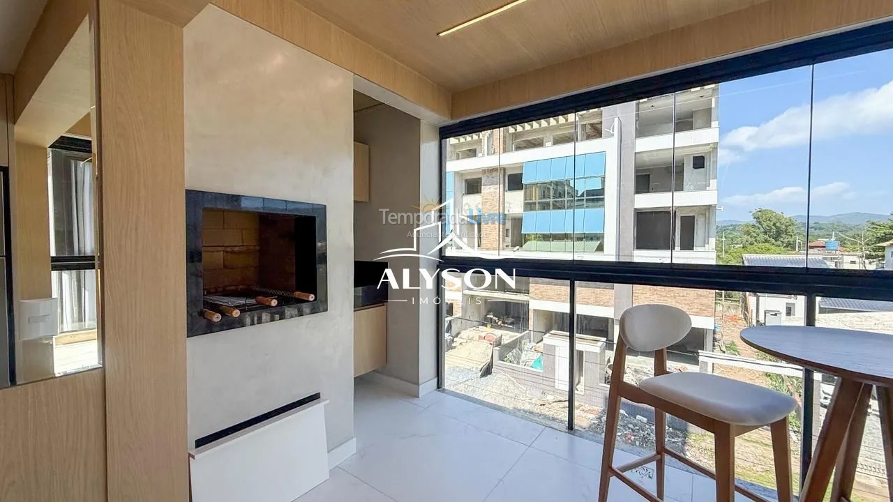 Apartamento para aluguel de temporada em Bombinhas (Canto Grande)