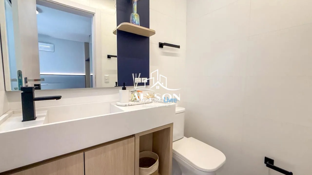Apartamento para aluguel de temporada em Bombinhas (Canto Grande)