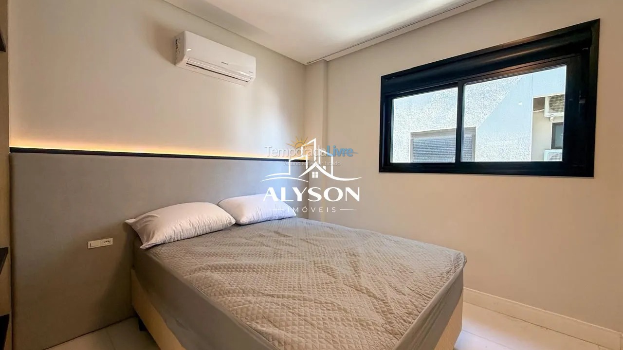 Apartamento para aluguel de temporada em Bombinhas (Canto Grande)