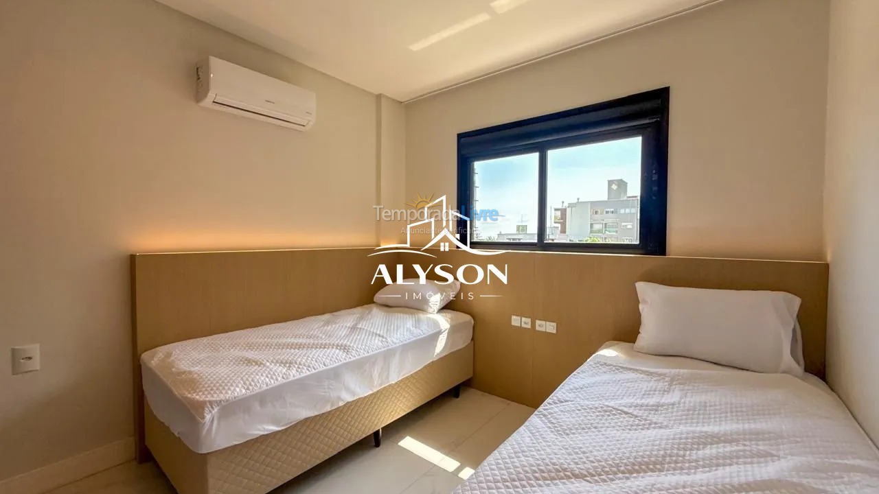 Apartamento para aluguel de temporada em Bombinhas (Canto Grande)