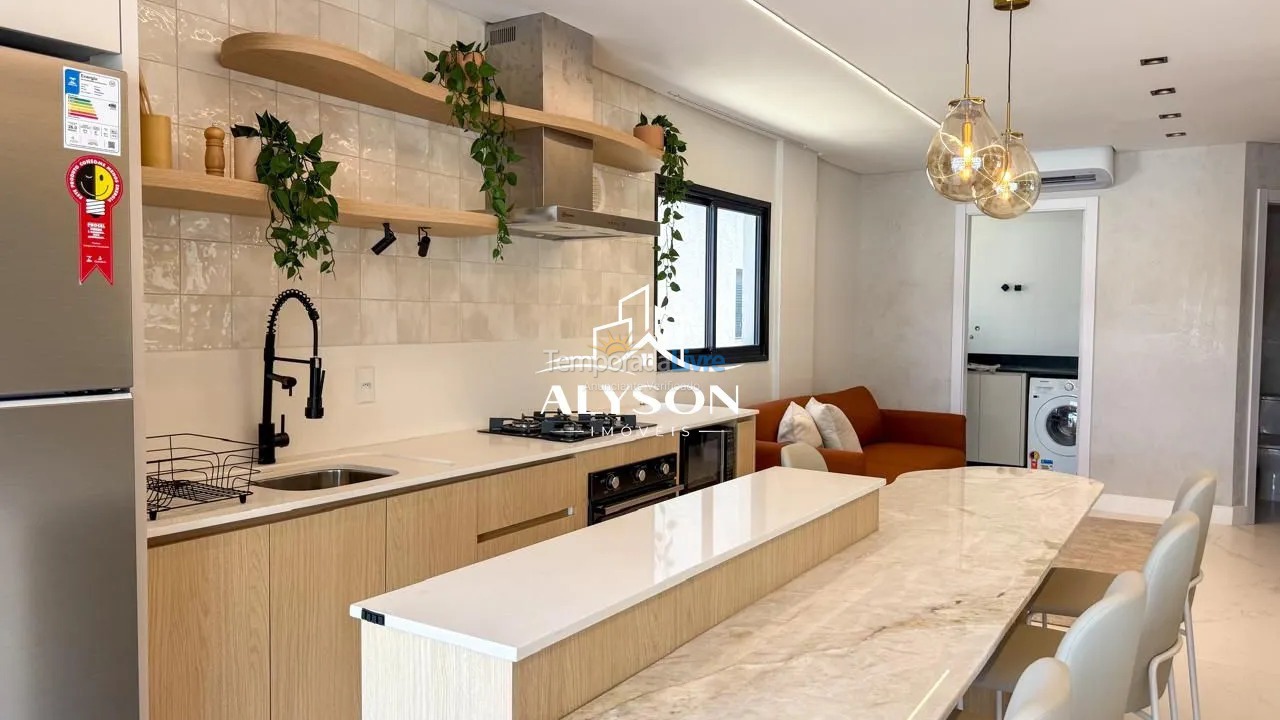 Apartamento para aluguel de temporada em Bombinhas (Canto Grande)