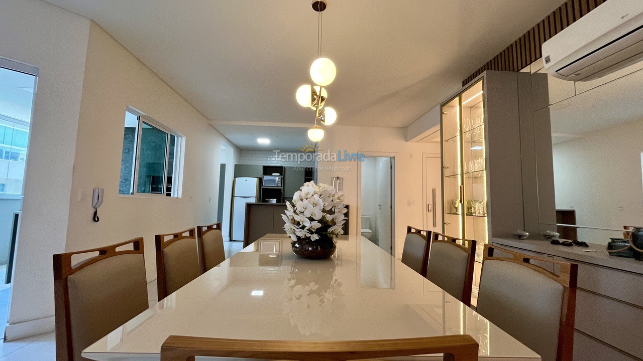 Apartment for vacation rental in Itapema (Meia Praia)