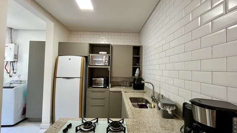 BEAUTIFUL APARTMENT WITH TERRACE FOR UP TO 10 PEOPLE IN MEIA PRAIA