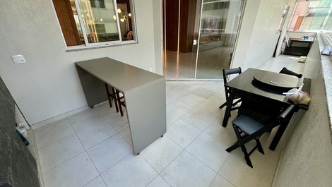 BEAUTIFUL APARTMENT WITH TERRACE FOR UP TO 10 PEOPLE IN MEIA PRAIA