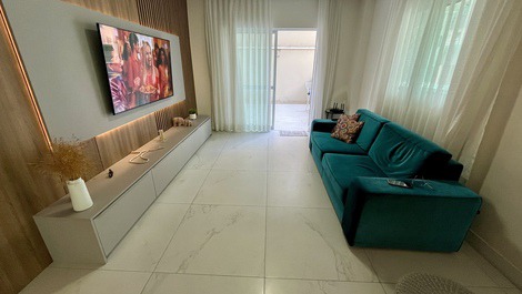 BEAUTIFUL APARTMENT WITH TERRACE FOR UP TO 10 PEOPLE IN MEIA PRAIA
