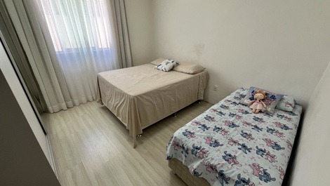 BEAUTIFUL APARTMENT WITH TERRACE FOR UP TO 10 PEOPLE IN MEIA PRAIA