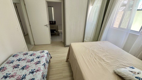 BEAUTIFUL APARTMENT WITH TERRACE FOR UP TO 10 PEOPLE IN MEIA PRAIA