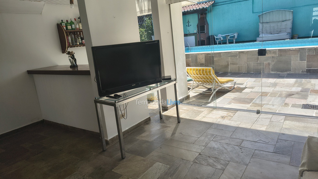 Casa para aluguel de temporada em Guarujá (Praia do Pernambuco)