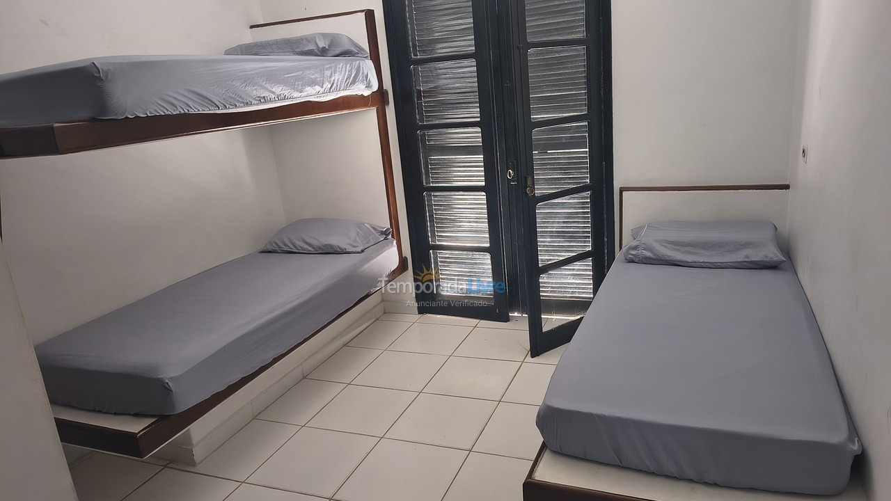 Casa para aluguel de temporada em Guarujá (Praia do Pernambuco)