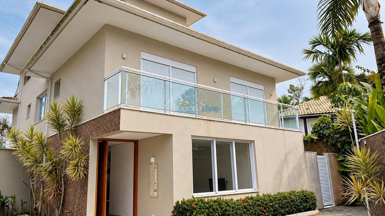 Casa para alquiler de vacaciones em São Sebastião (Praia da Baleia)