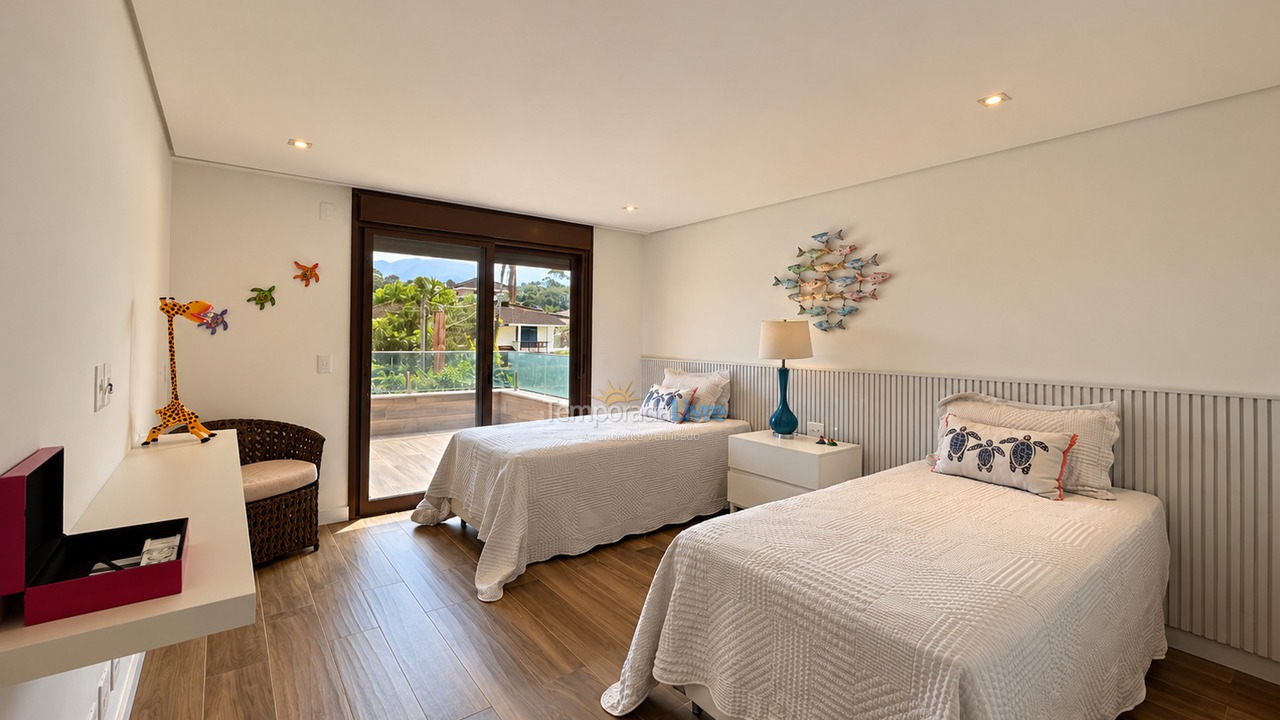 Casa para alquiler de vacaciones em São Sebastião (Praia do Engenho)
