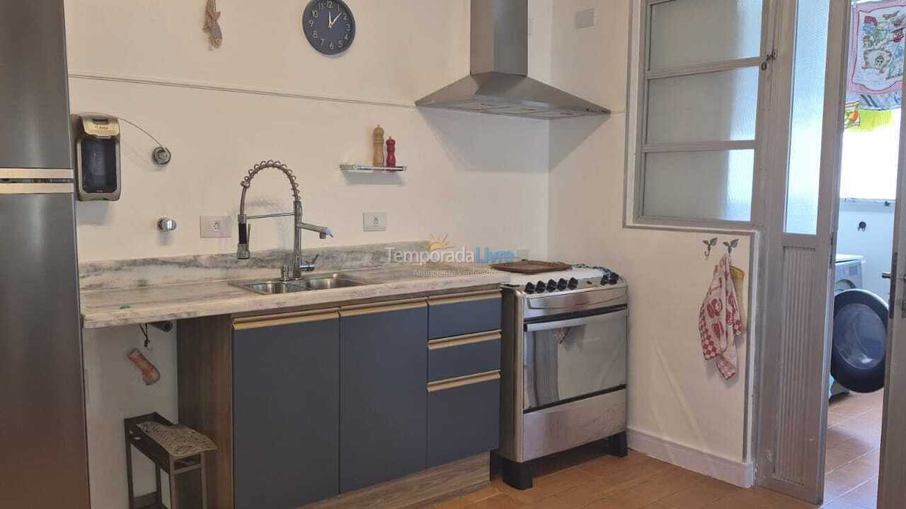 Apartment for vacation rental in Guarujá (Astúrias)