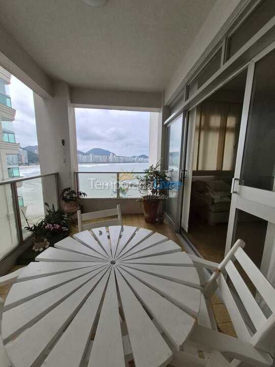 Apartment for vacation rental in Guarujá (Astúrias)
