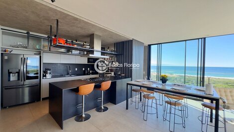 High-End Coverage | New Campeche