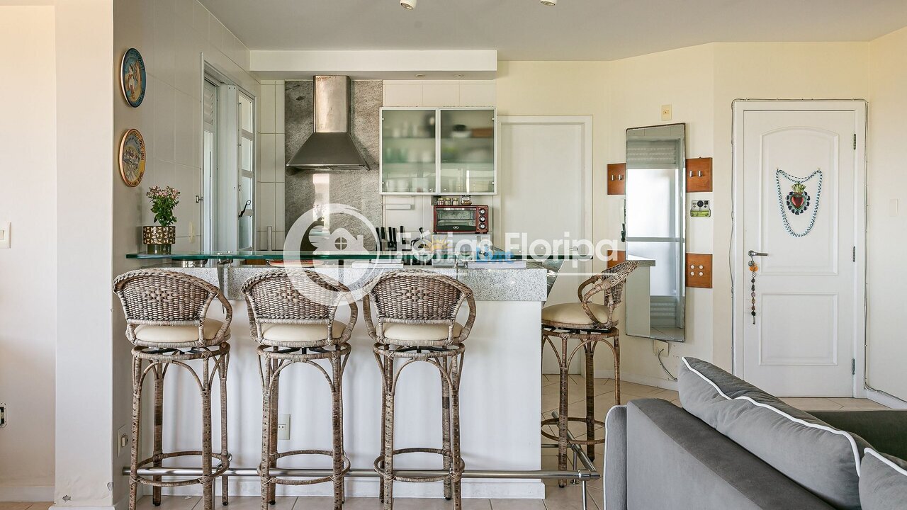 Apartamento para aluguel de temporada em Florianópolis (Novo Campeche)