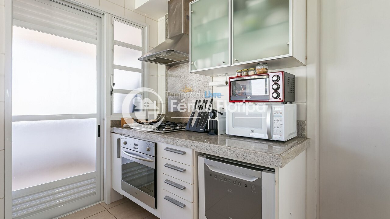 Apartamento para aluguel de temporada em Florianópolis (Novo Campeche)