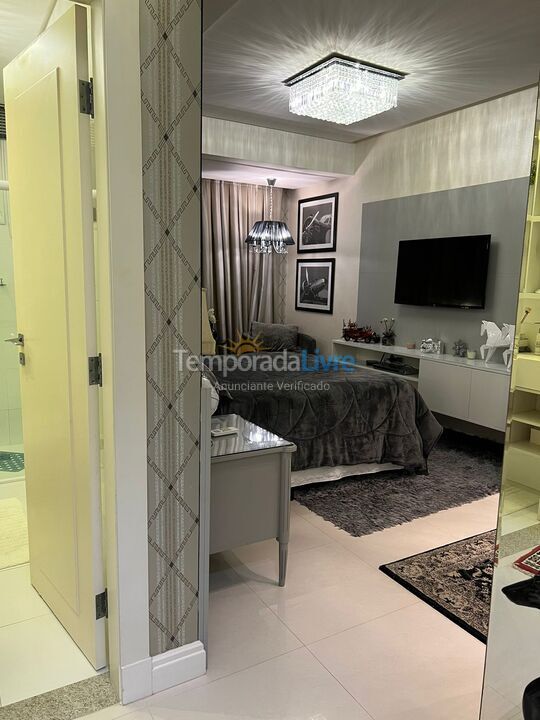 Casa para aluguel de temporada em Itapema (Meia Praia)