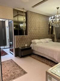 Apartamento para temporada em Meia Praia, Itapema
