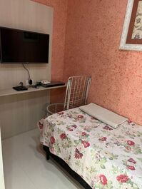 Apartamento para temporada em Meia Praia, Itapema