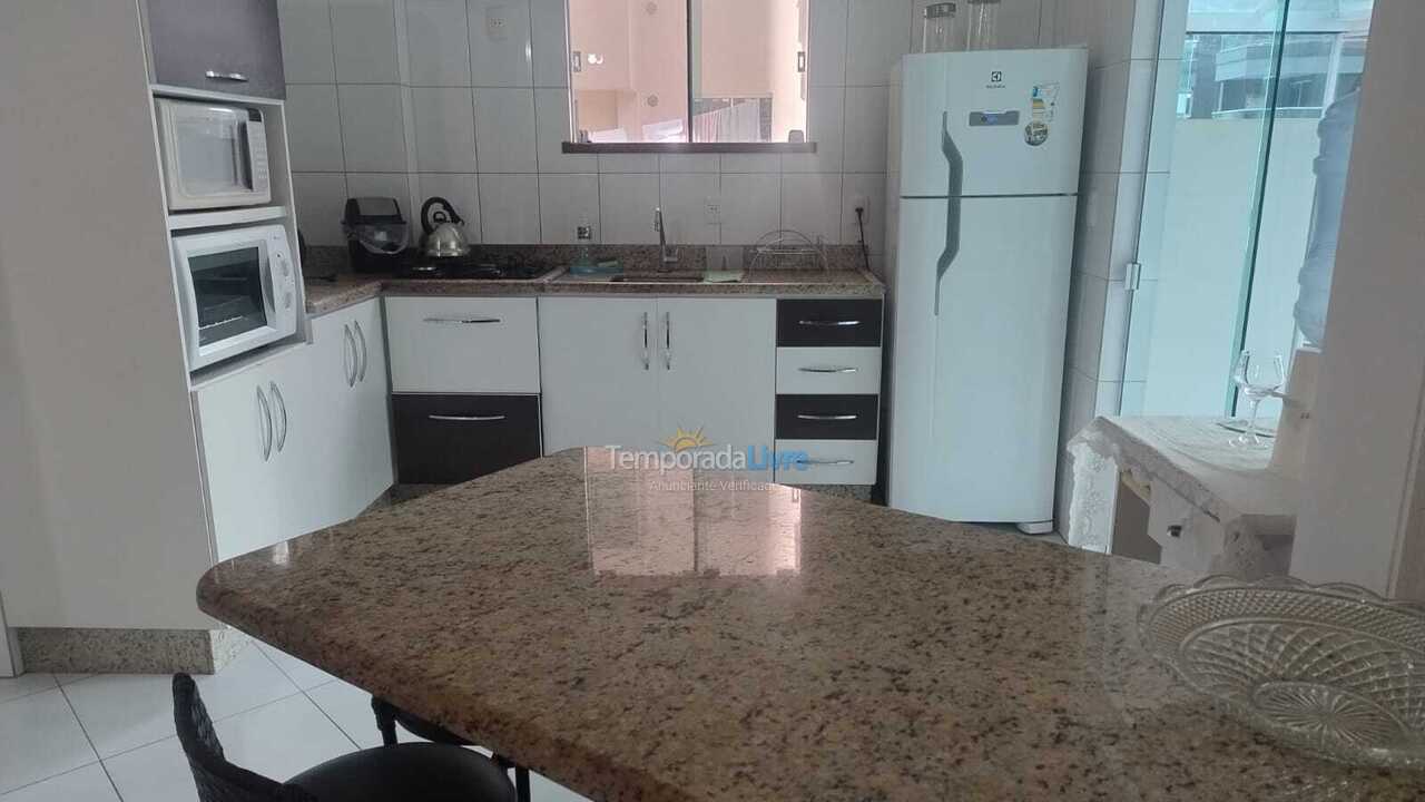 Apartamento para alquiler de vacaciones em Itapema (Meia Praia)