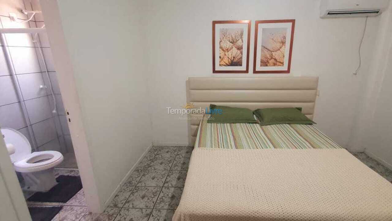 Apartamento para aluguel de temporada em Itapema (Centro)