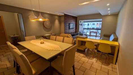 Apartamento para temporada em Meia Praia, Itapema