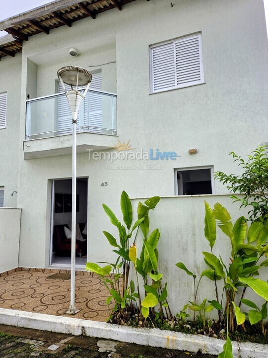 Casa para aluguel de temporada em Ubatuba (Enseada)