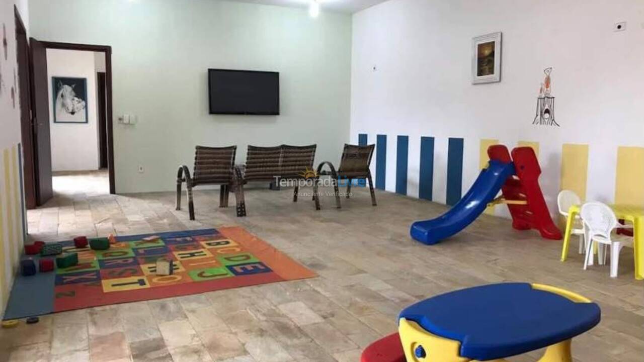 Casa para aluguel de temporada em Ubatuba (Enseada)
