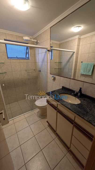 Apartamento para aluguel de temporada em Itapema (Meia Praia)