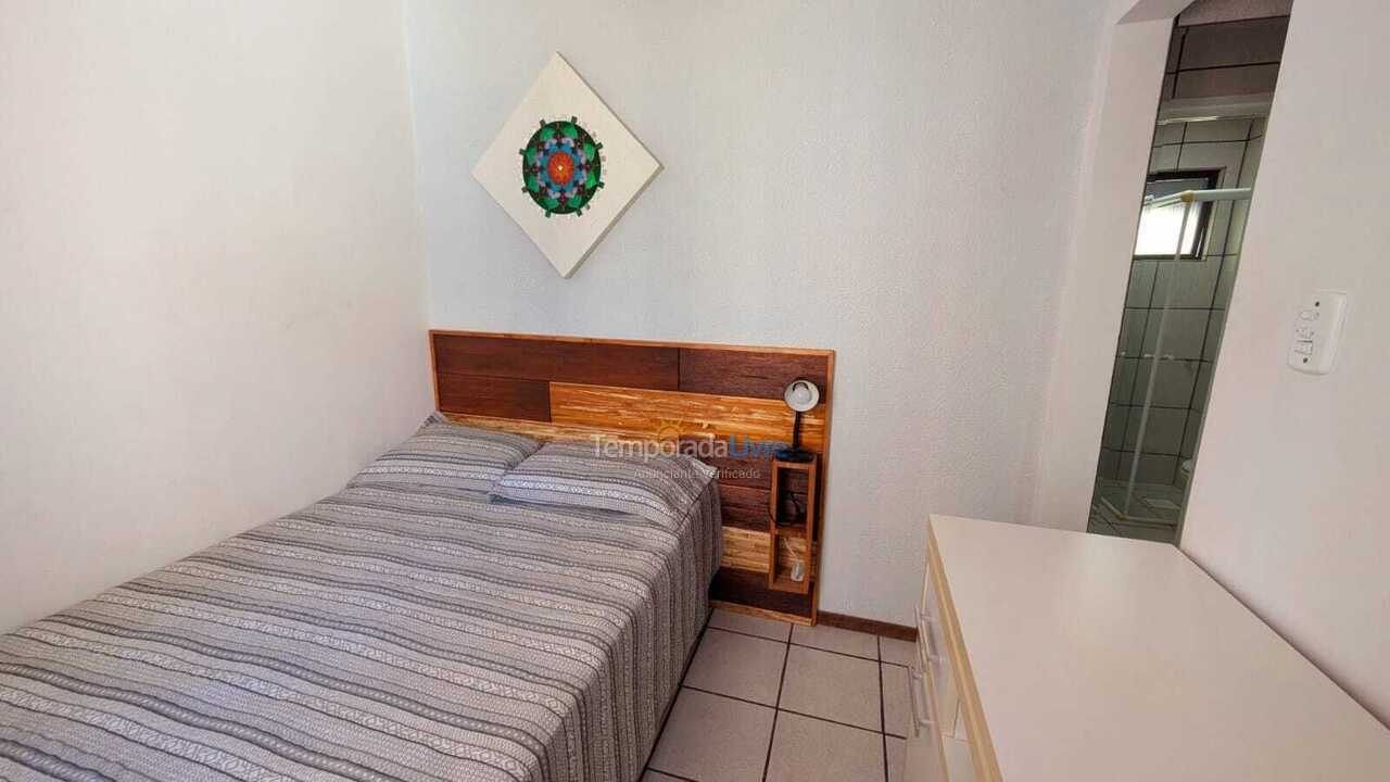 Apartamento para aluguel de temporada em Itapema (Meia Praia)