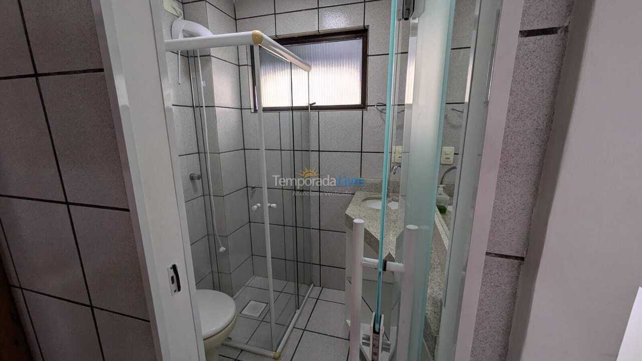 Apartamento para aluguel de temporada em Itapema (Meia Praia)