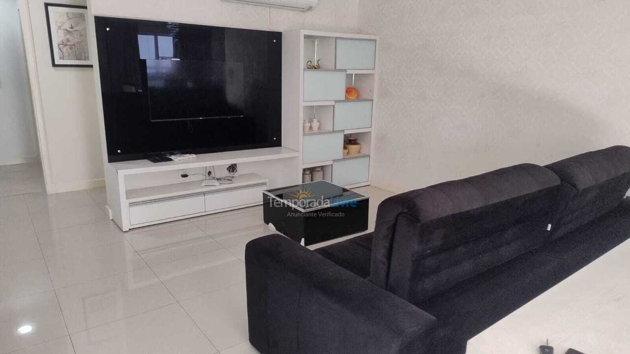 Apartment for vacation rental in Itapema (Meia Praia)