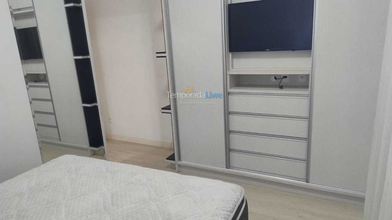 Apartment for vacation rental in Itapema (Meia Praia)