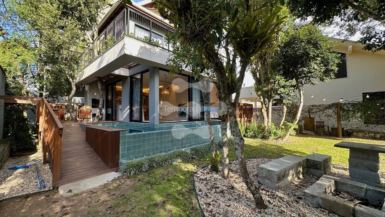 House for vacation rental in Bombinhas (Mariscal)