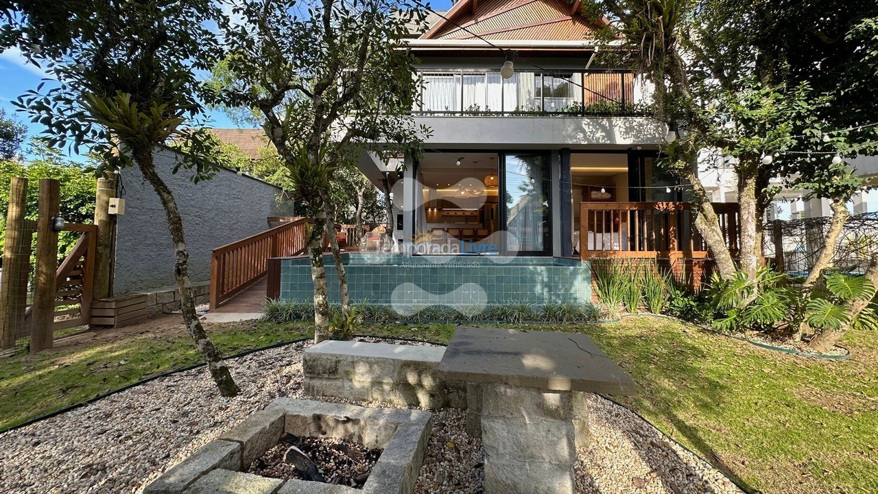 House for vacation rental in Bombinhas (Mariscal)