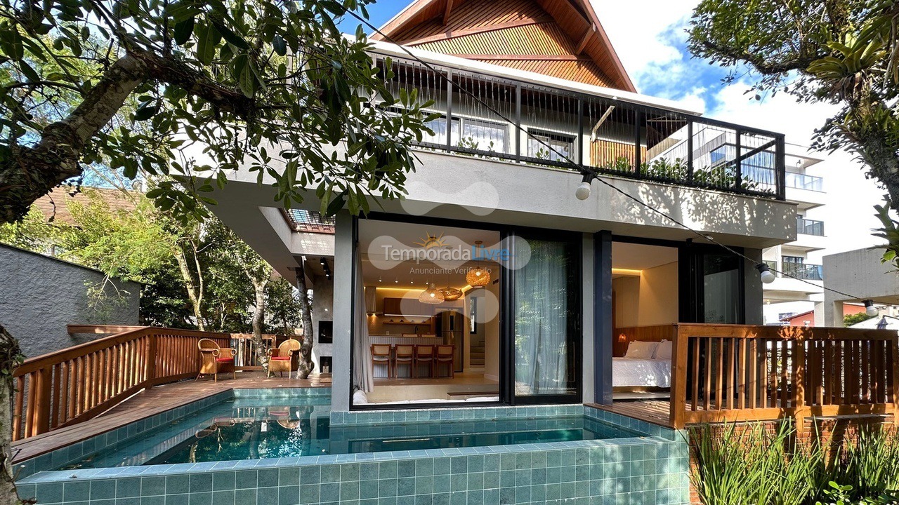 House for vacation rental in Bombinhas (Mariscal)