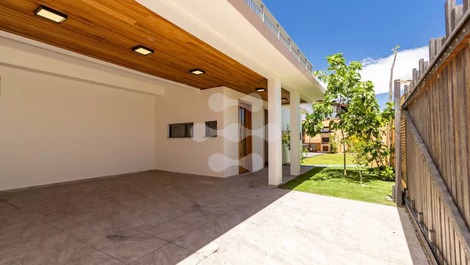 Casa Alto Padrão Jacuzzi 4 Suítes 10 Pessoas – Praia Canto Grande