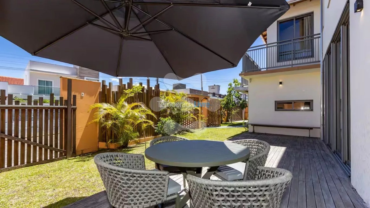 Casa para aluguel de temporada em Bombinhas (Canto Grande)