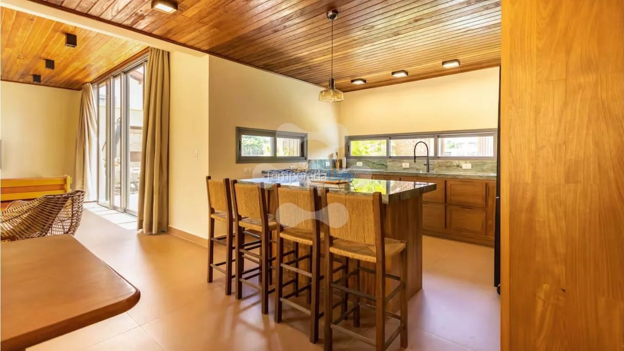 Casa para aluguel de temporada em Bombinhas (Canto Grande)
