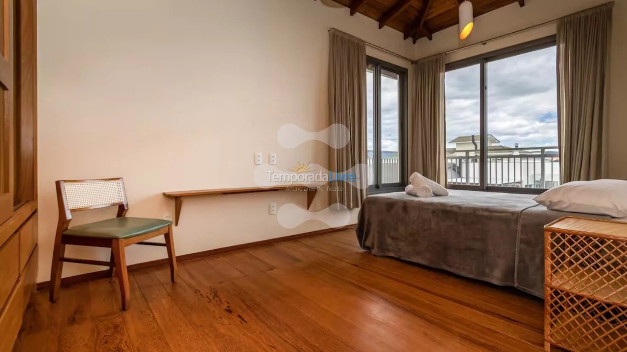 Casa para aluguel de temporada em Bombinhas (Canto Grande)