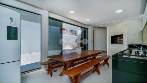 Luxury House with Pool, 6 Suites, Sleeps 22 – Canto Grande Beach