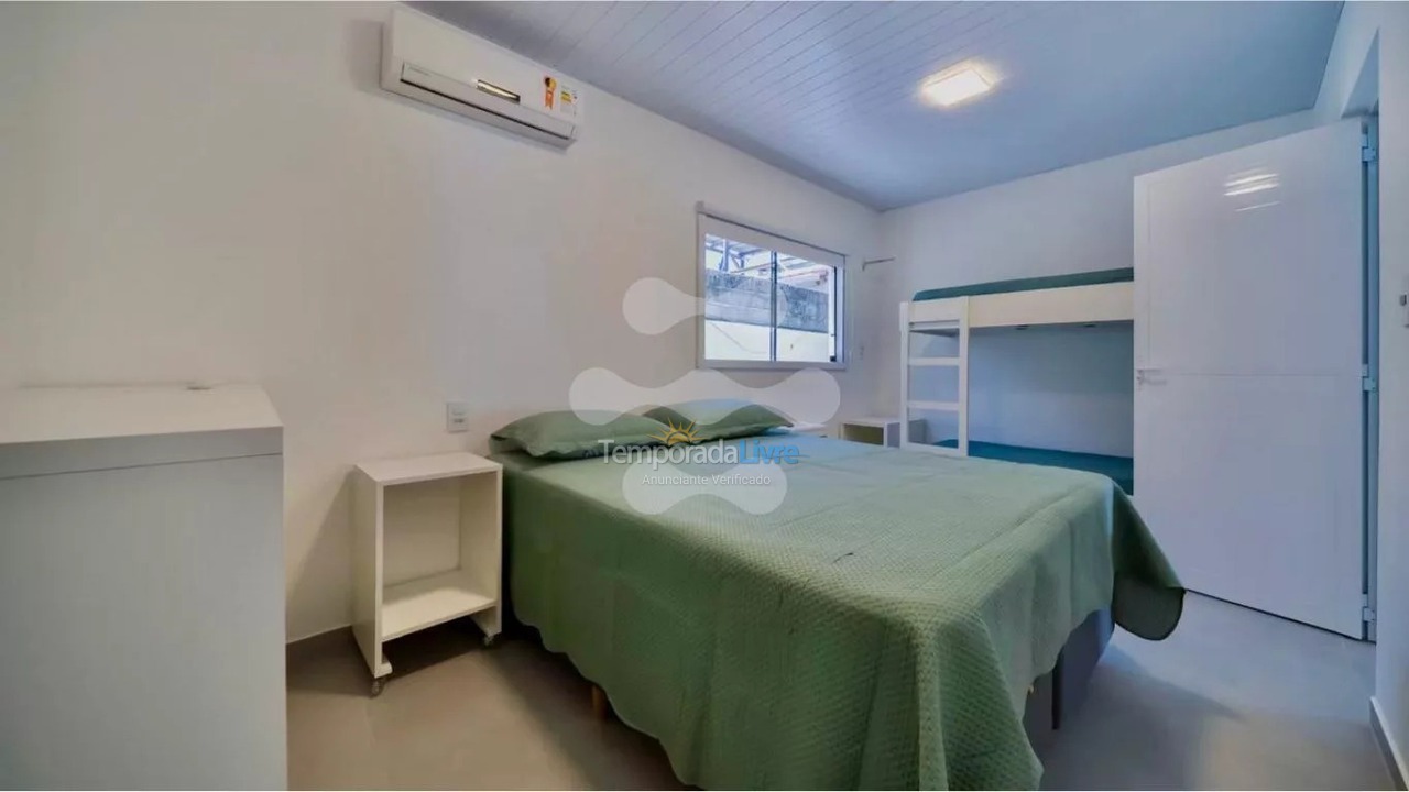 House for vacation rental in Bombinhas (Canto Grande)