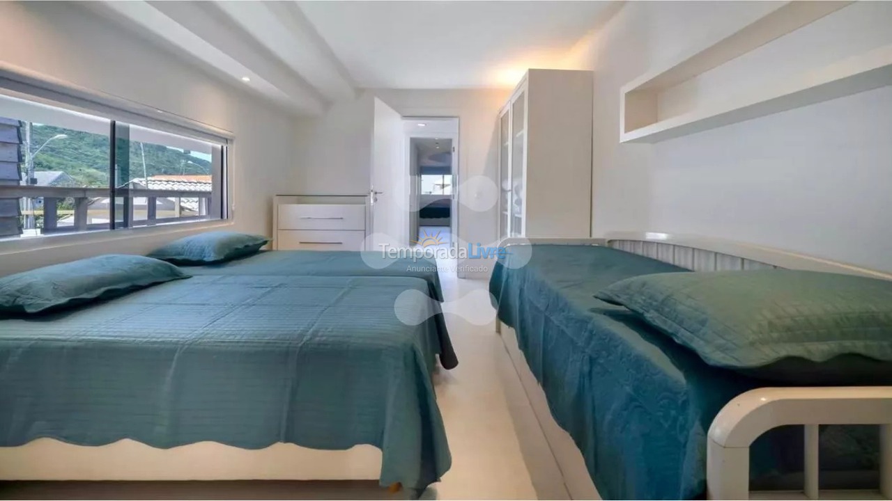 House for vacation rental in Bombinhas (Canto Grande)
