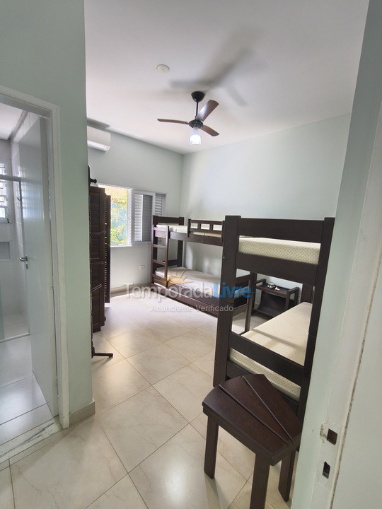 Casa para aluguel de temporada em Bertioga (Riviera de São Lourenço)
