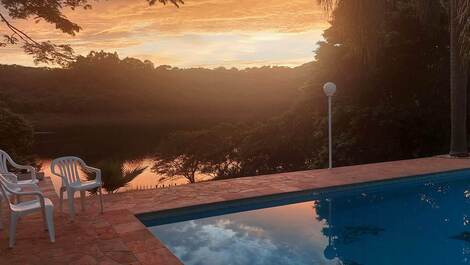 RANCHO DO GALEGO...Country house with private access to the reservoir